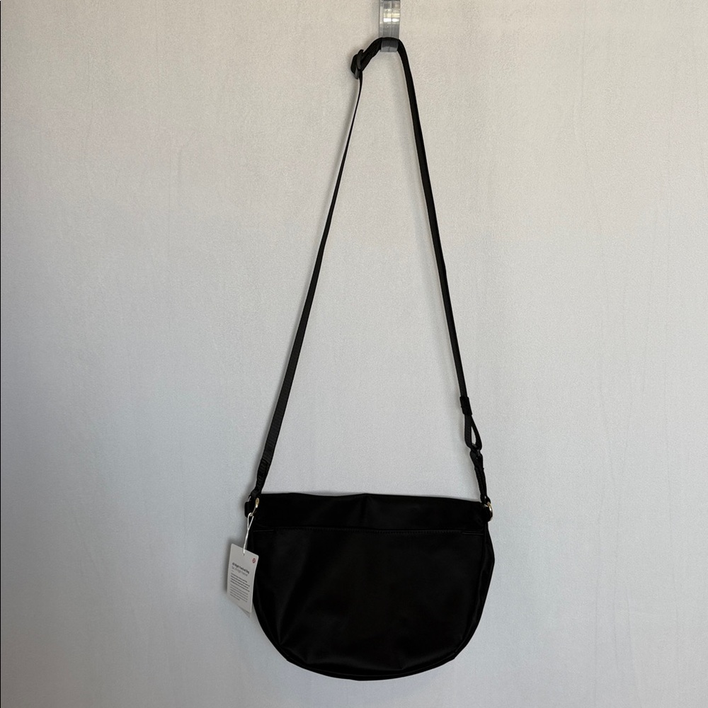 Lululemon All Night Festival Bag *5L Black / Gold - Picture 4 of 9